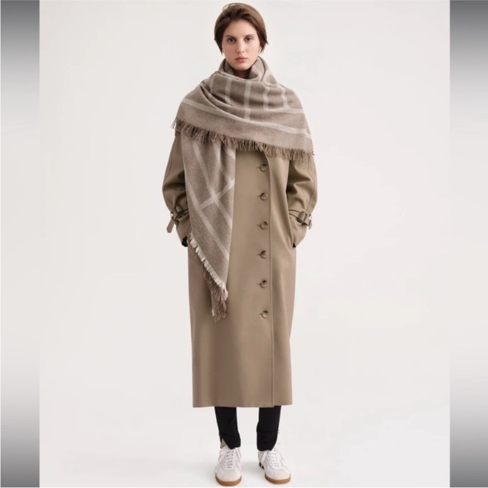 Toteme scarf NWT